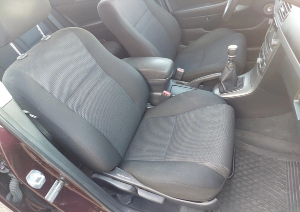 Toyota Avensis cena 13900 przebieg: 272399, rok produkcji 2007 z Kraków małe 172